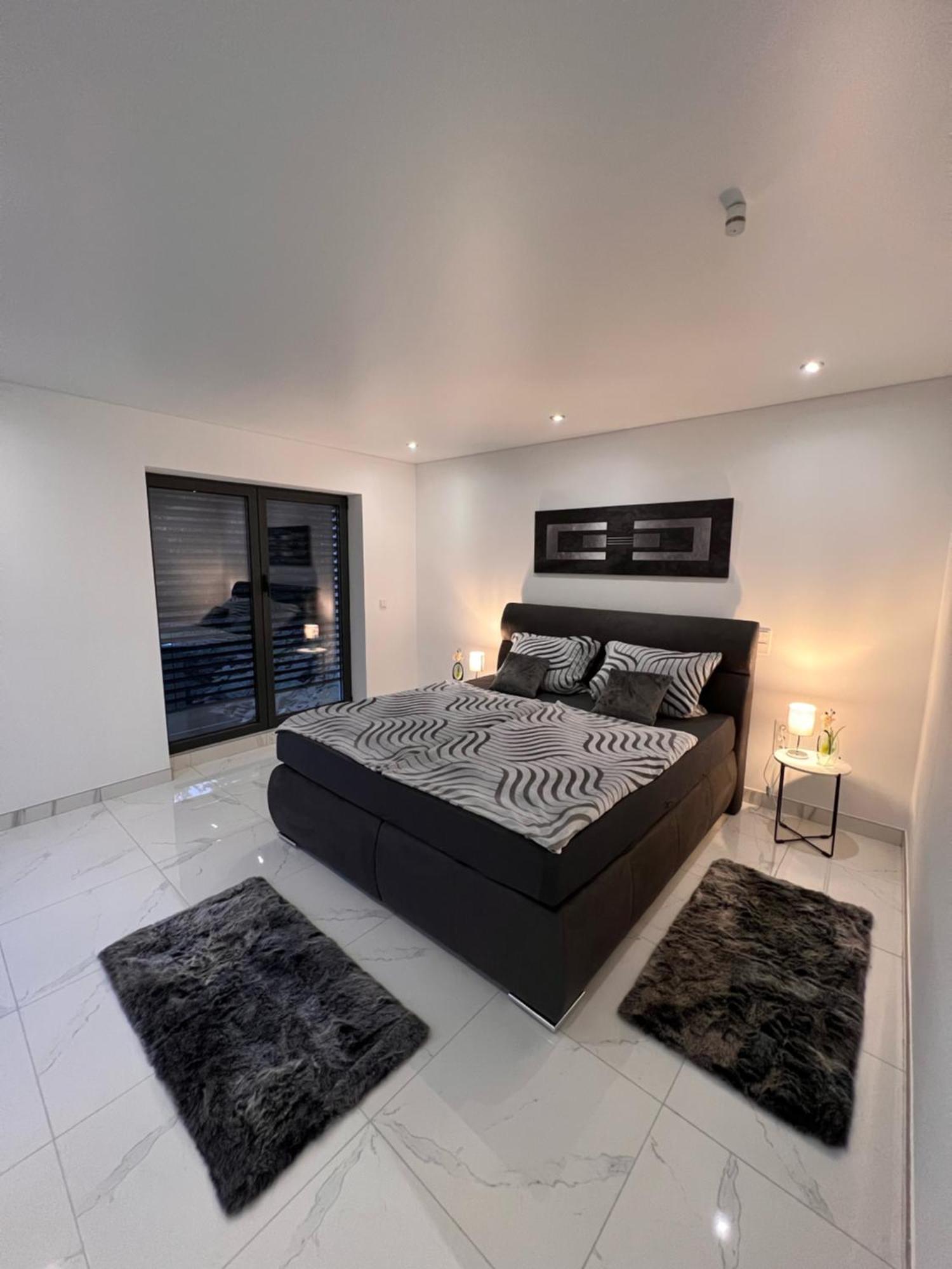 Penthouse M1 Apartman Neunkirchen  Kültér fotó
