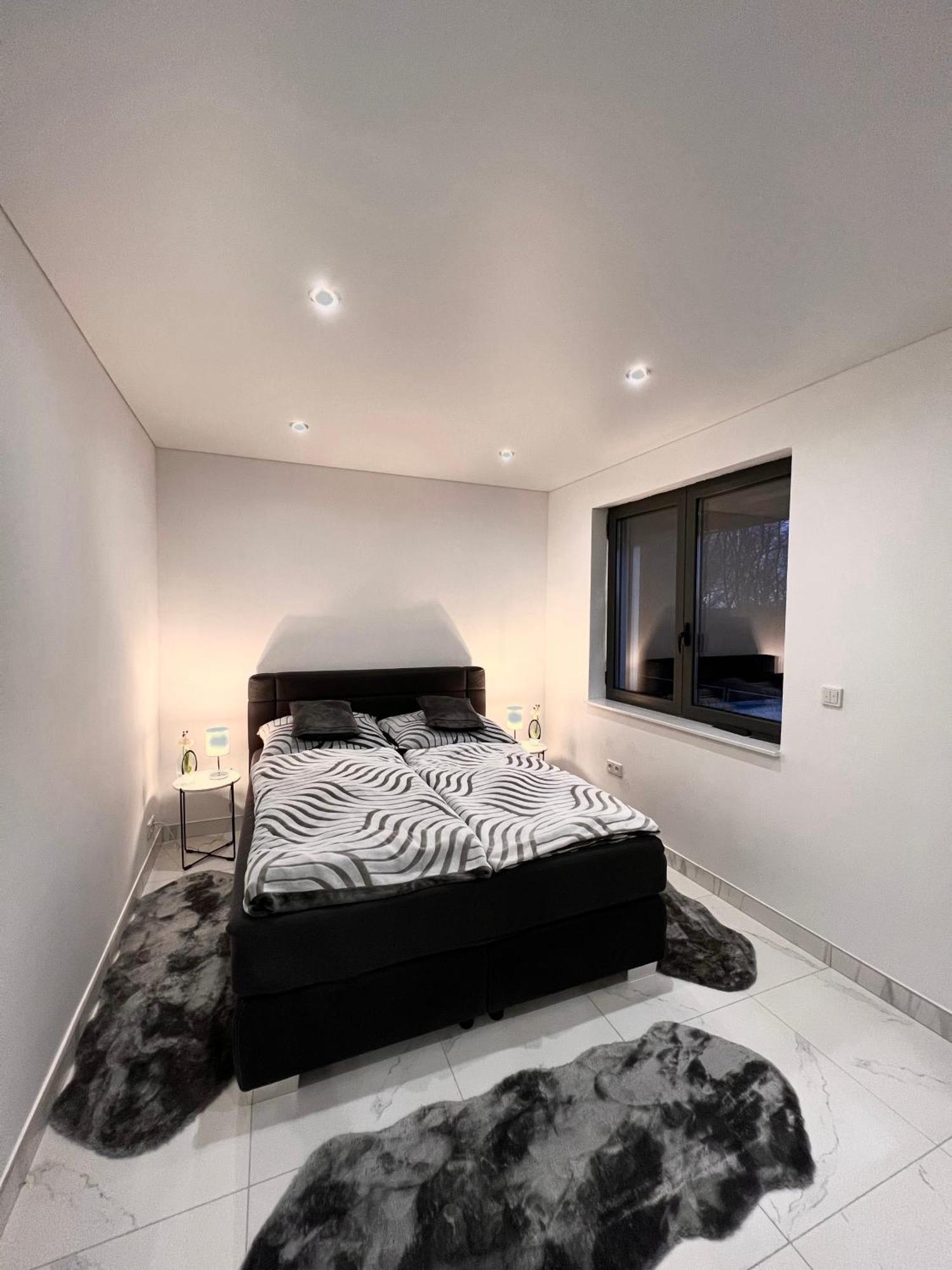 Penthouse M1 Apartman Neunkirchen  Kültér fotó